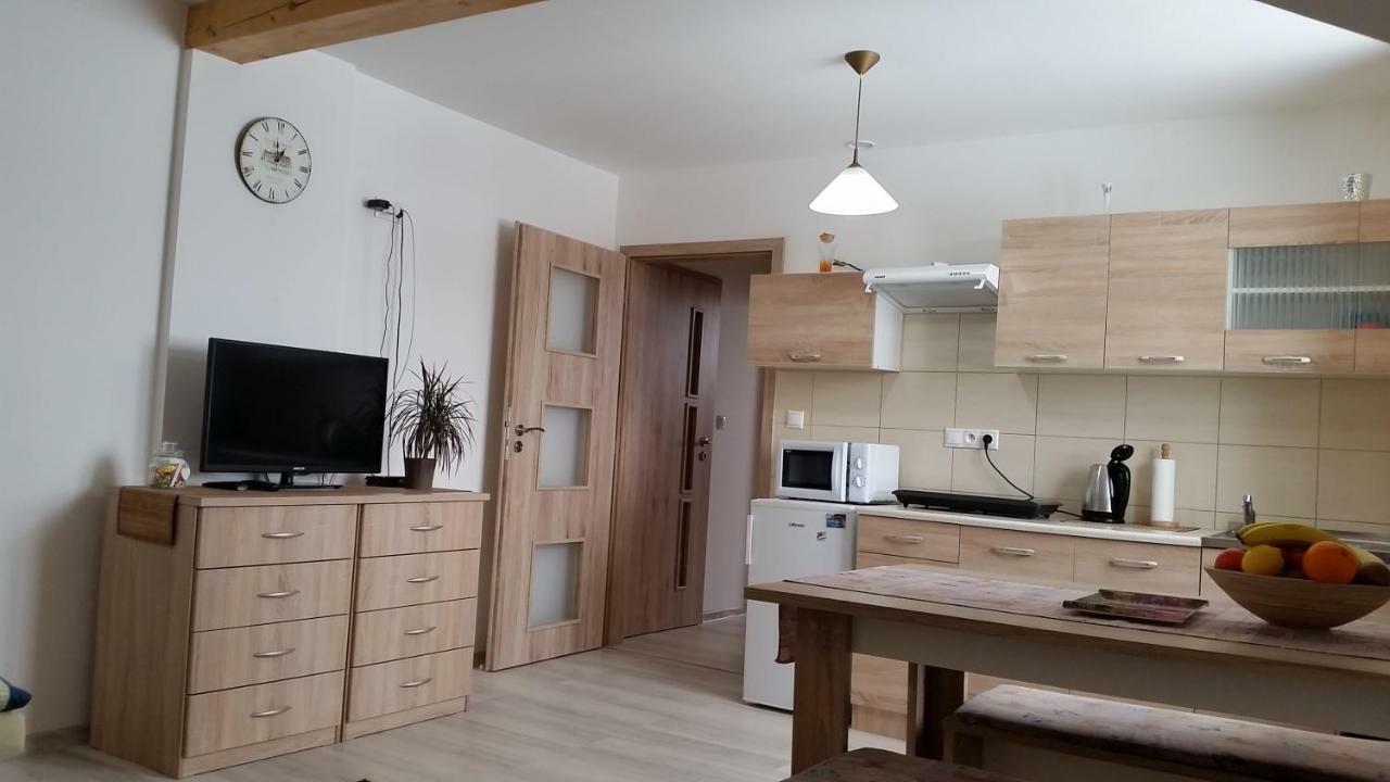 Apartment Na Liptove Бешеньова Екстер'єр фото